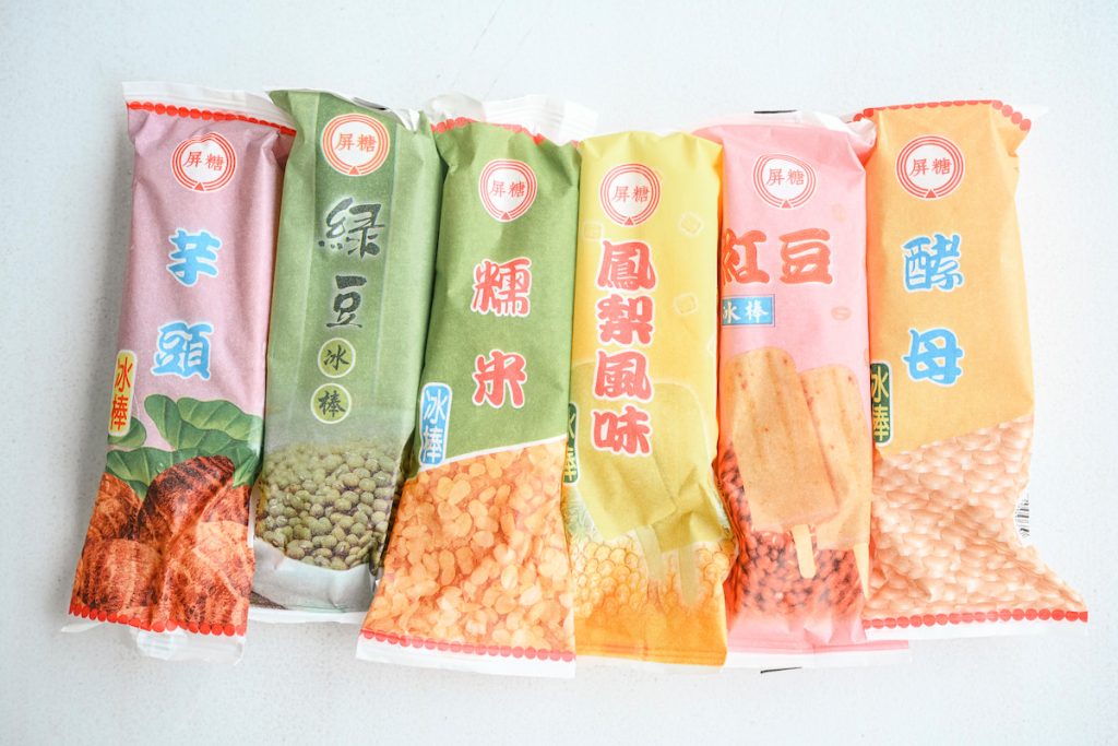 台糖冰品包裝簡單直接，不識字的超高齡長輩也不會買錯口味。