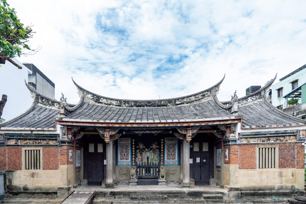 陳姓為新埔大姓，附近還設有陳氏宗祠可供牌位。