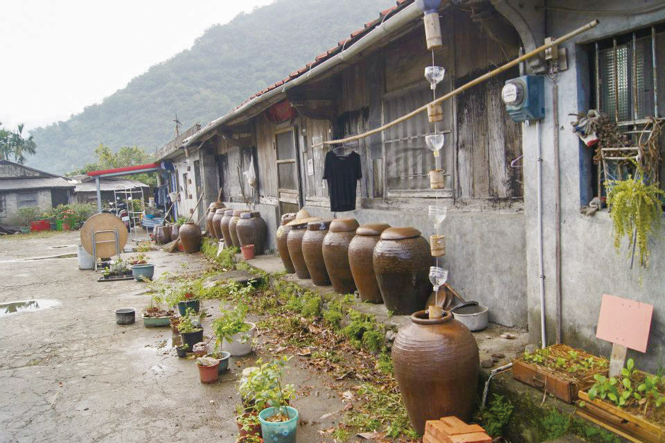 二〇一二年實驗設計的雨水回收裝置。