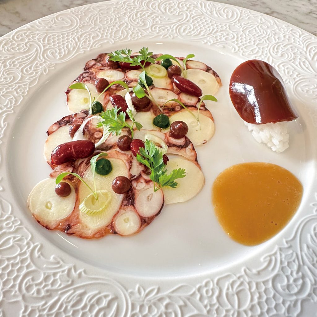 Le Faham的餐點以留尼旺島元素為主廚的個人風格。