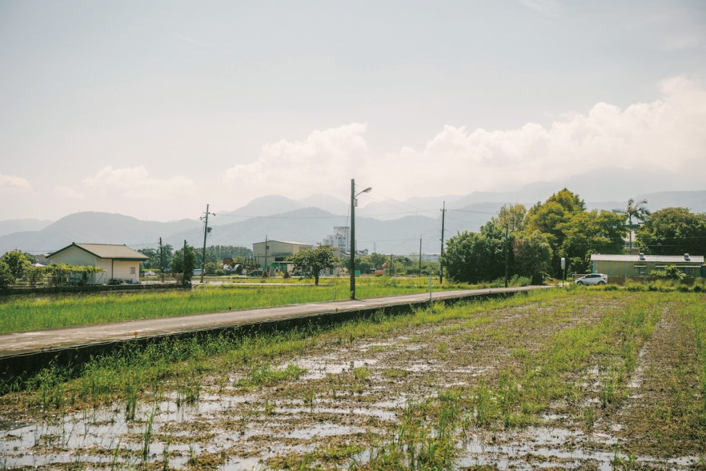 小酒館的四面都是鄉村田園,沒有高樓阻擋視線,獨立的出入口也為用餐客人帶來絕佳的隱密性。