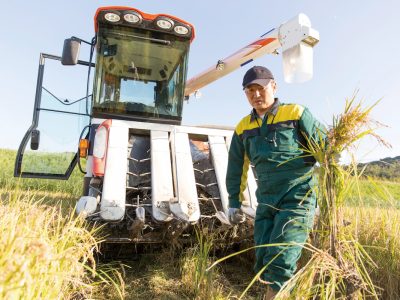 農業聘僱移工填補短缺勞動力，如何讓勞動力更多元、妥善利用，也值得從國外案例借鏡省思。（攝影╱kazoka303030 on Adobe Stock）