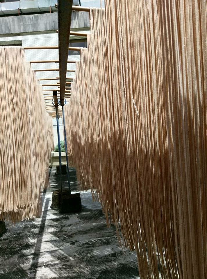 百分百全麥製成的日曬小麥麵。