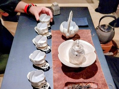 「文場」提供花時間坐下試茶的空間。