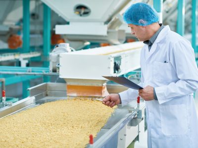 面對氣候變遷、國際政經情勢等環境因素，我們每天吃下的食物無論外型、內容或製程，都出現難以忽視的變化。（攝影╱Seventyfour on Adobe Stock）