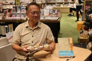 蔡嘉陽長年用空拍調查與紀錄濁水溪的故事。(攝影/孫維揚)