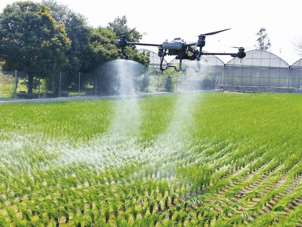 液化澱粉芽孢桿菌（TCB9722）有機液肥可配合無人機田間噴灑。