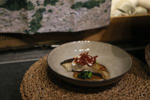 宜蘭室內養殖鱘龍魚生產過程友善環境,味道也更純淨。(攝影/孫維揚)