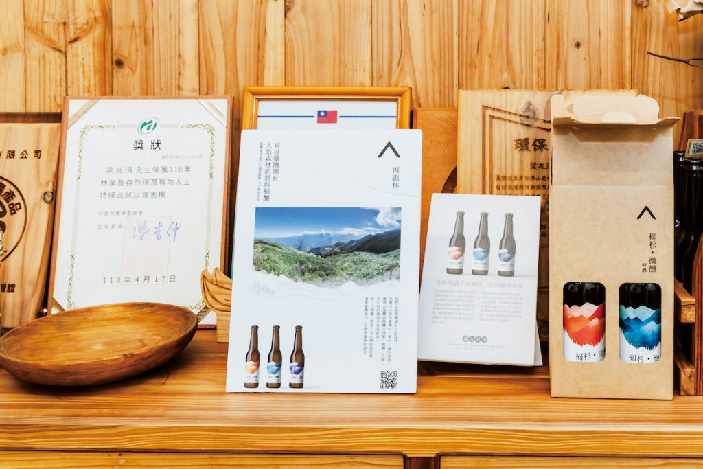 正昌將國產材應用於啤酒、餐盤等產品製作。