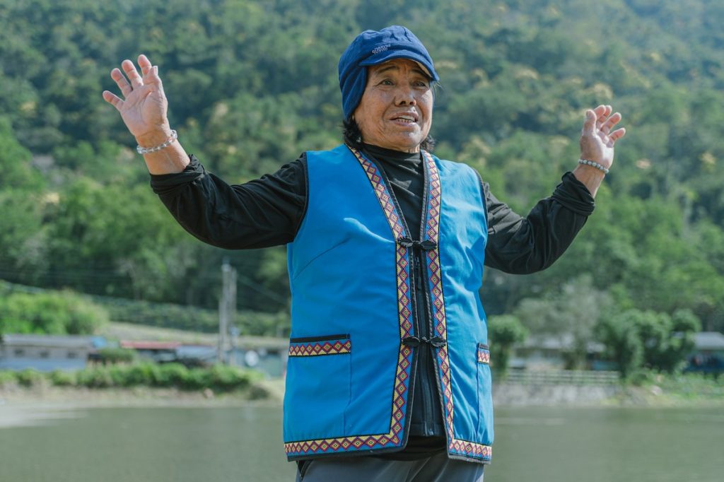 菊妹迪娜講述豆豆班帶給姐妹們的改變。