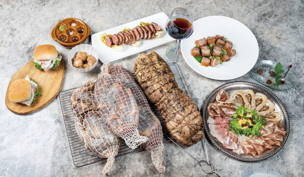 吼呷還有熟成燒肉、蹄筋、鴨胸。