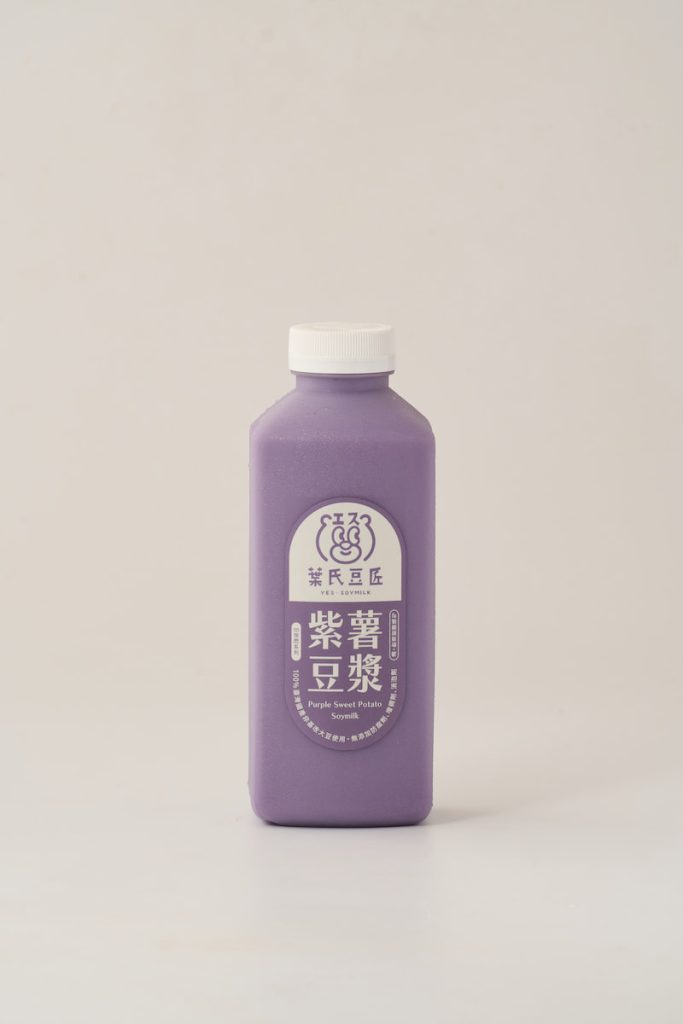 高雄選10號黃豆,結合台農73號紫薯,含有豐富的花青素與膳食纖維。