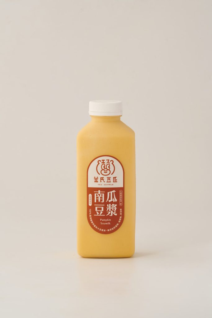 高雄選10號黃豆,結合國產東昇南瓜,口感融合濃郁豆香和南瓜奶香。