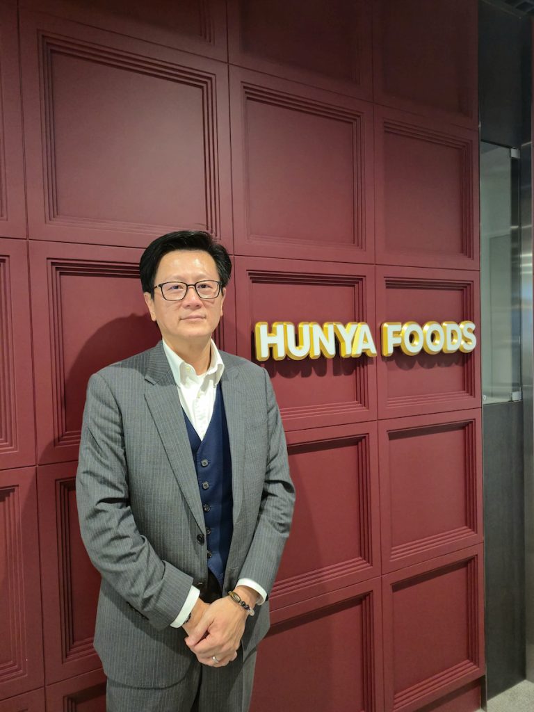 宏亞食品發言人許士彬說,50年來七七乳加銷售逼近5億條。