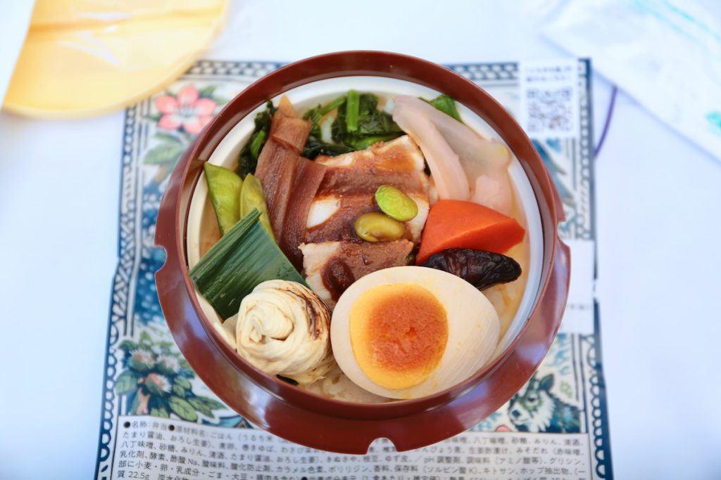 本屆食育大會採用栃木縣食材,由在地職人製作便當。