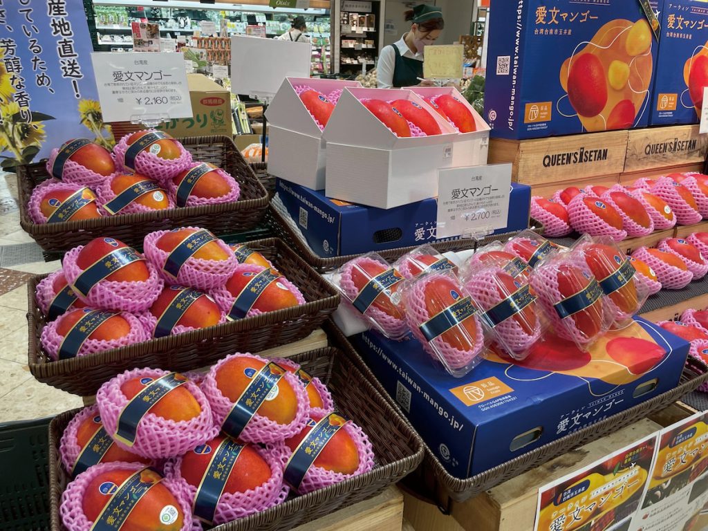 今年的新星「香檳芒果」品質一致地穩定,上架沒多久便銷售一空。