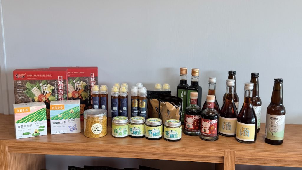 透過優質茶原料輸出,開發出豐富的跨界商品。